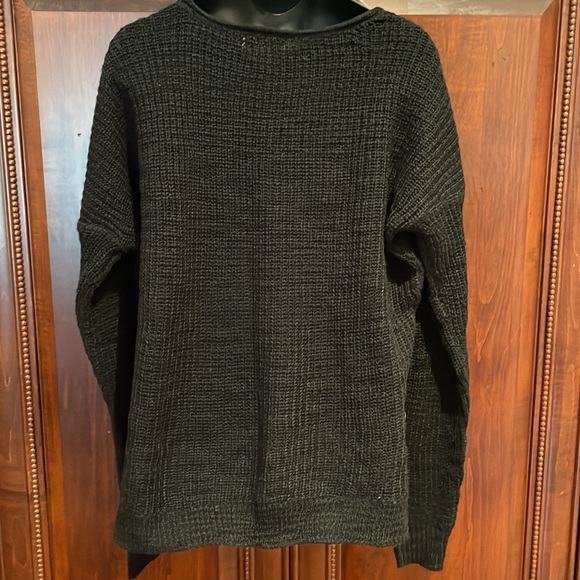 Revamped black loose knit crop sweater with drop down back cable stitch Sz M - Picture 3 of 8